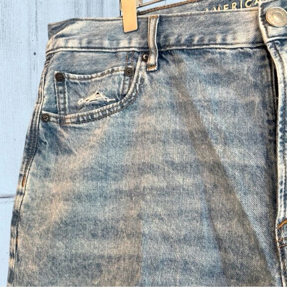 American Eagle 90s boyfriend denim shorts distressed - Picture 3 of 10